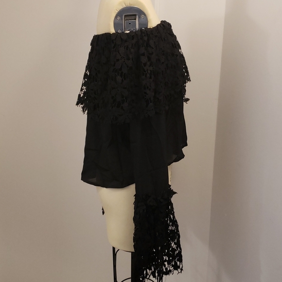 LOVE + HARMONY Off Shoulder Top - Picture 3 of 4